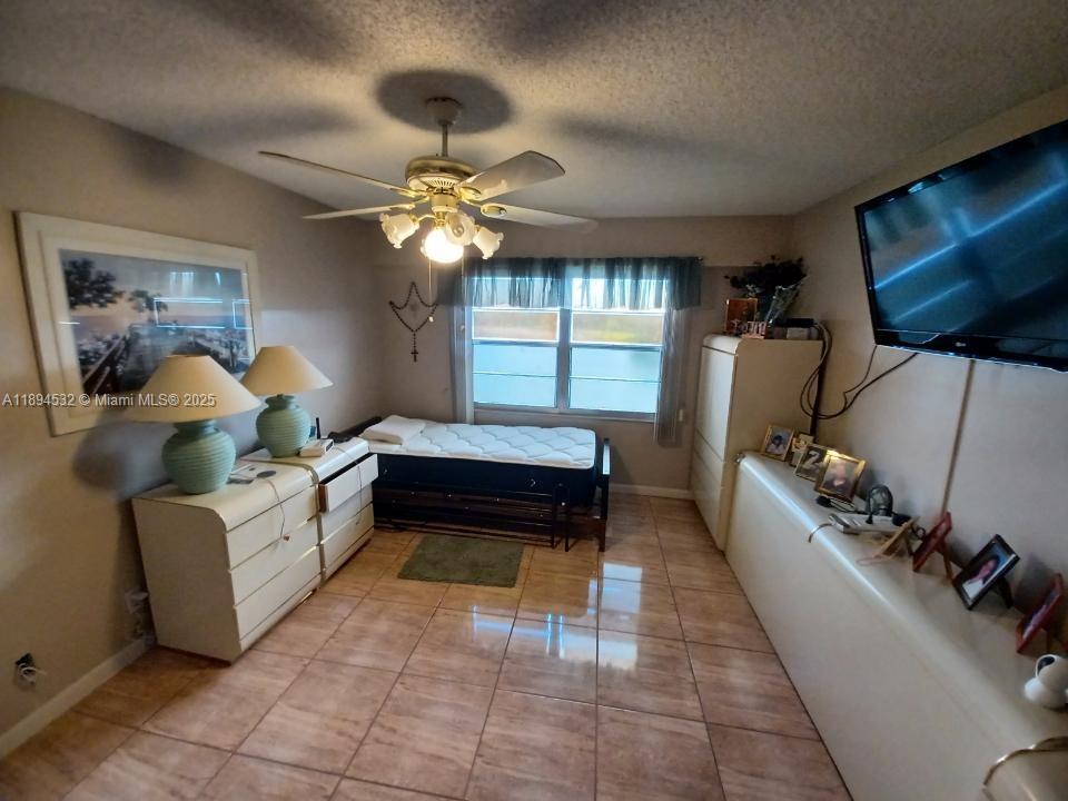 HAWTHORNE AT CENTURY VILL - Residential