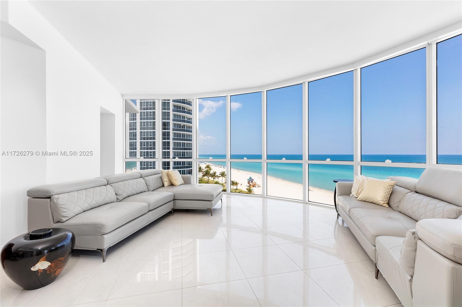 18101 Collins Ave 909