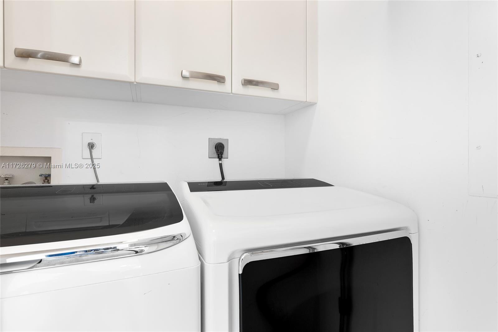 TRUMP PALACE CONDO - Residential