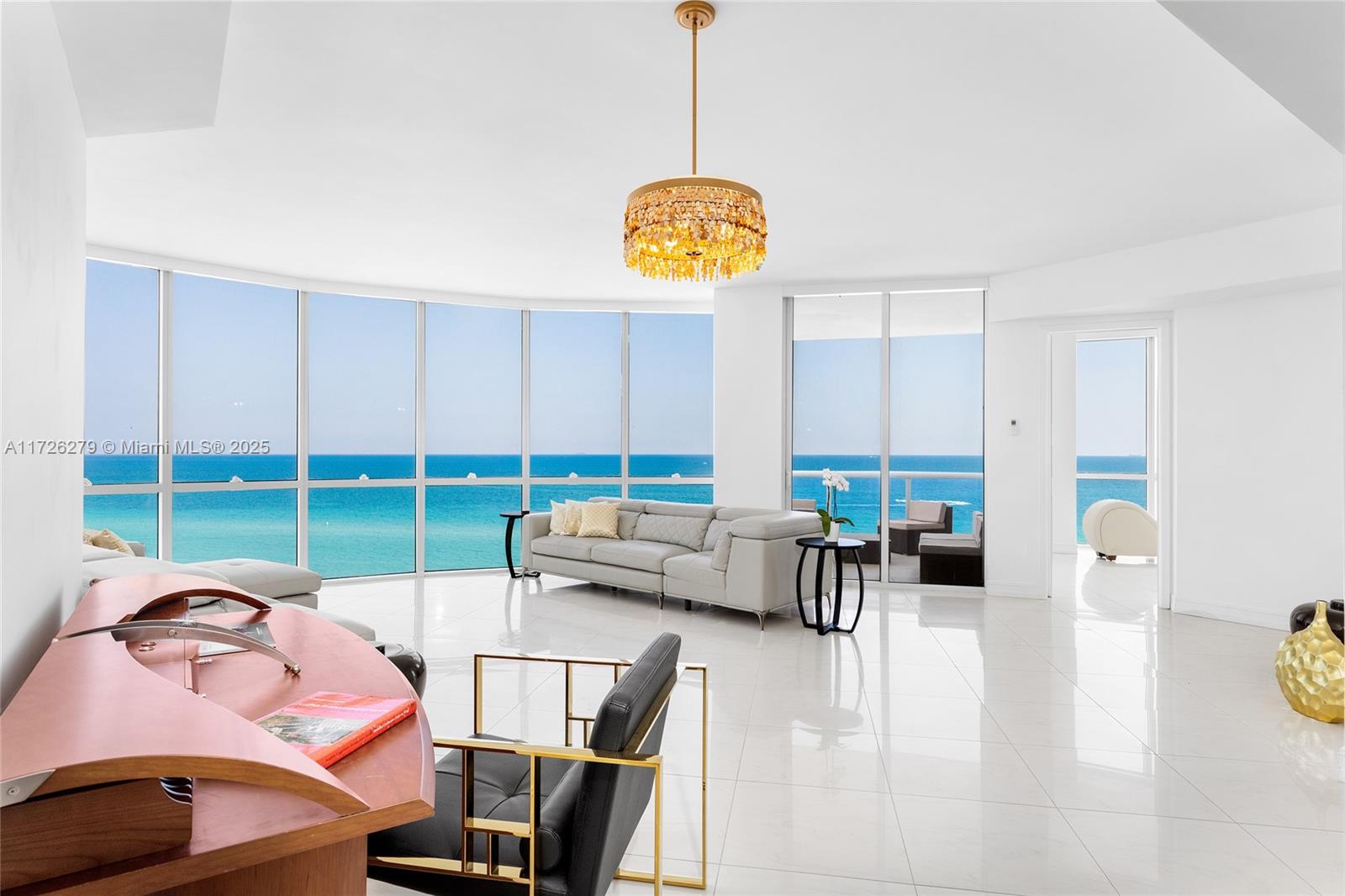 18101 Collins Ave 909