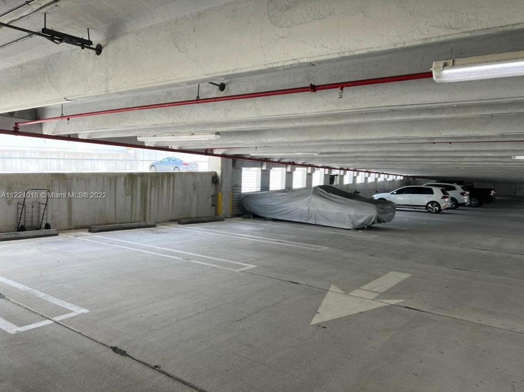 VERANDA CONDO - Residential Lease