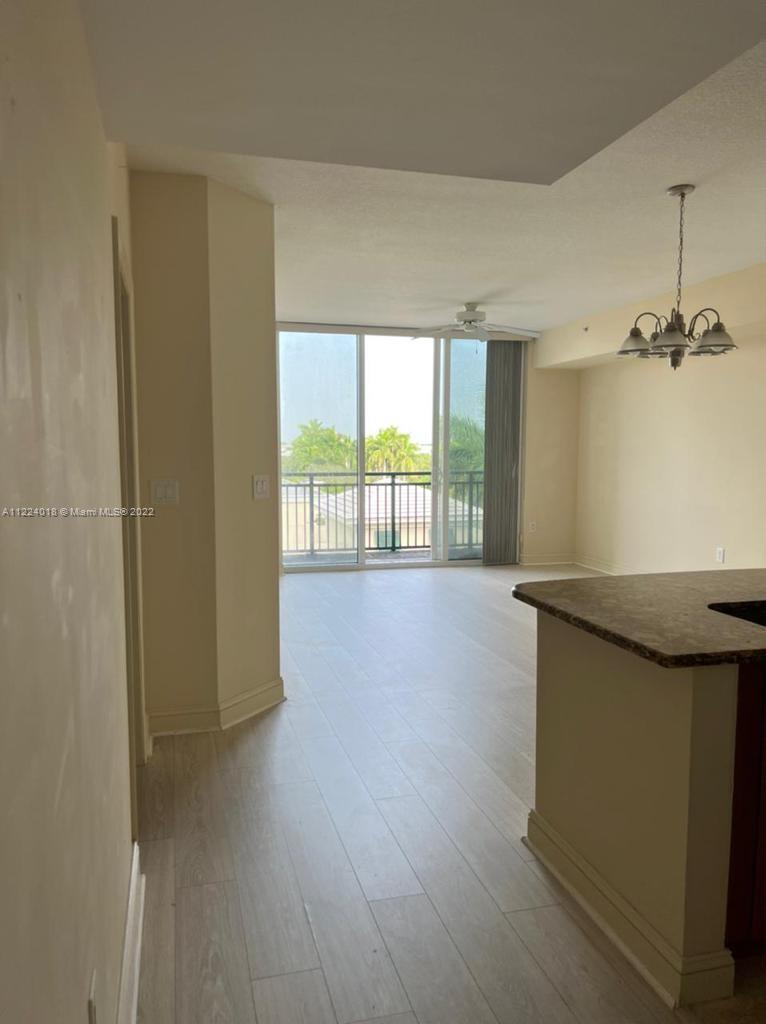 VERANDA CONDO - Residential Lease
