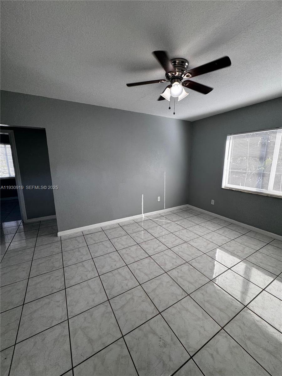 GABLES MANOR SUB - Residential Lease