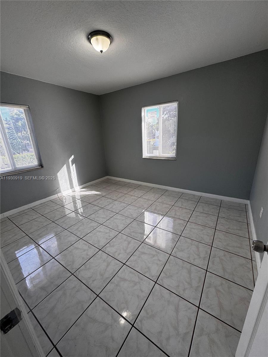 GABLES MANOR SUB - Residential Lease