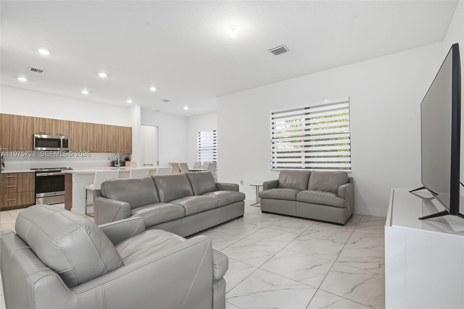 TUSCAN ISLES - Residential