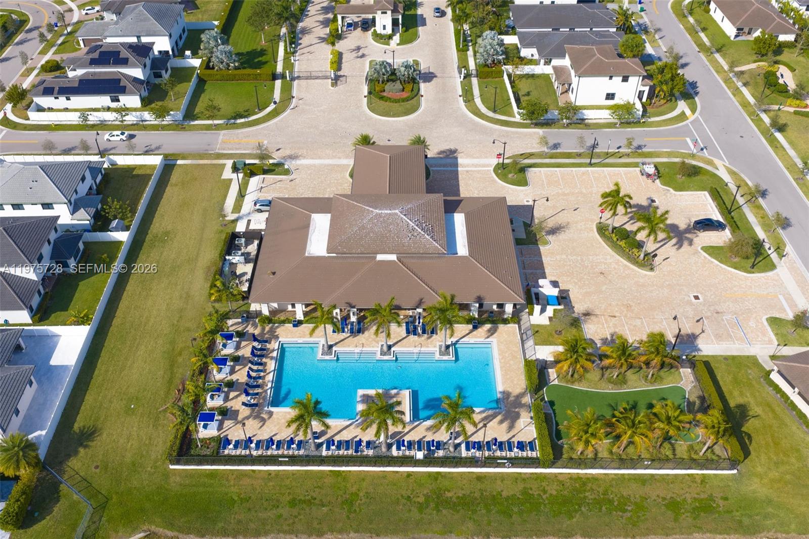 TUSCAN ISLES - Residential