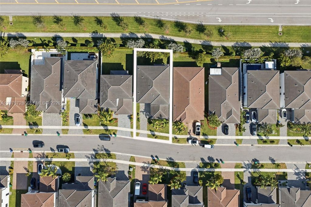 Photo of 4409 SW 173rd Ave, Miramar, FL 33029 (MLS # A11975728)