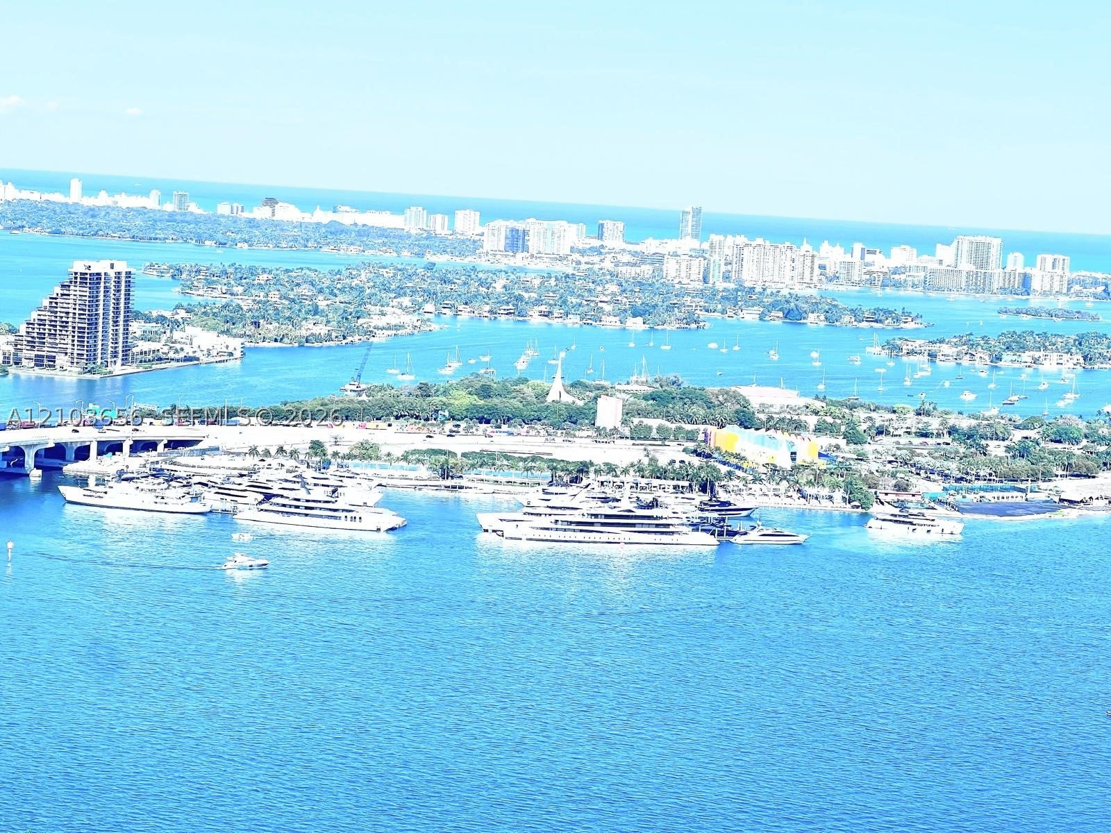 888 Biscayne Blvd 4807