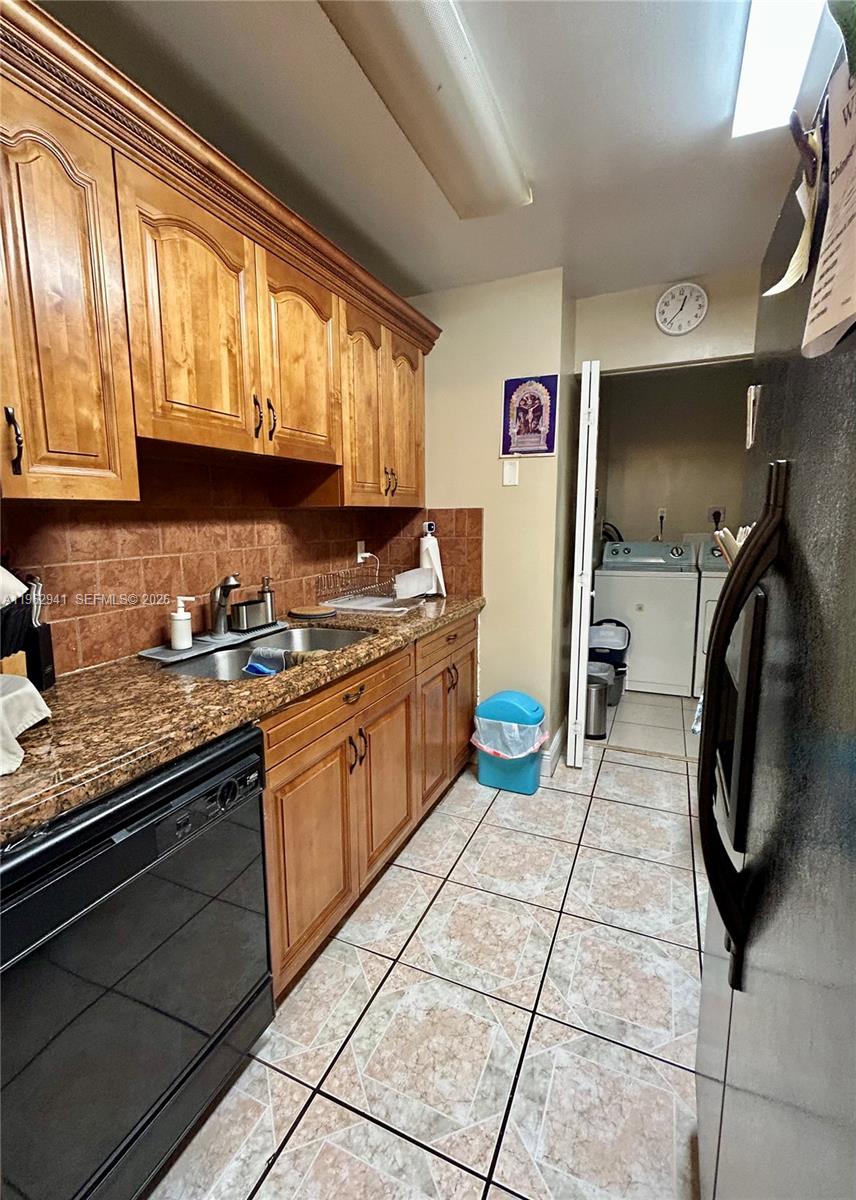 STONEBRIDGE GARDENS SECTI - Residential