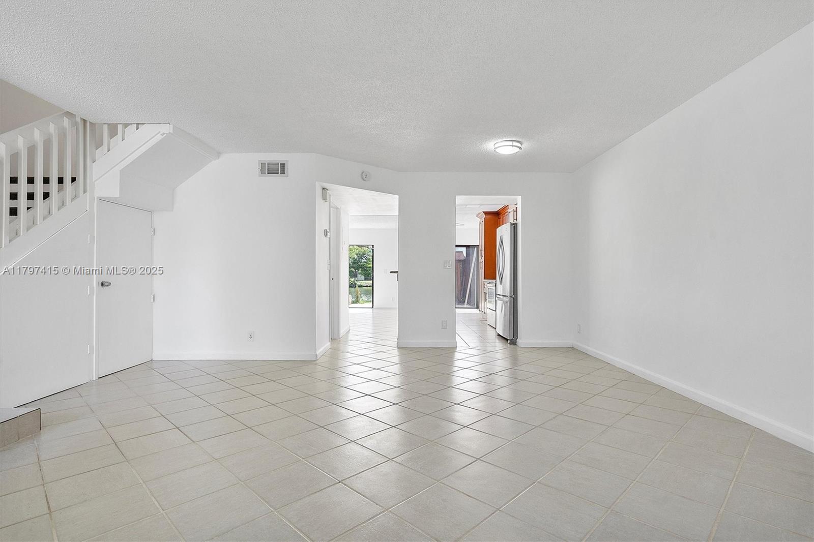 1104 NW 79th Dr