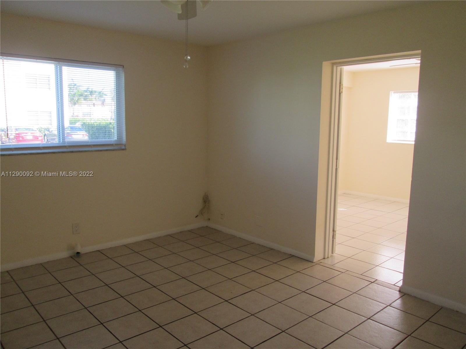 CORAL RIDGE COUNTRY CLUB - Residential Lease