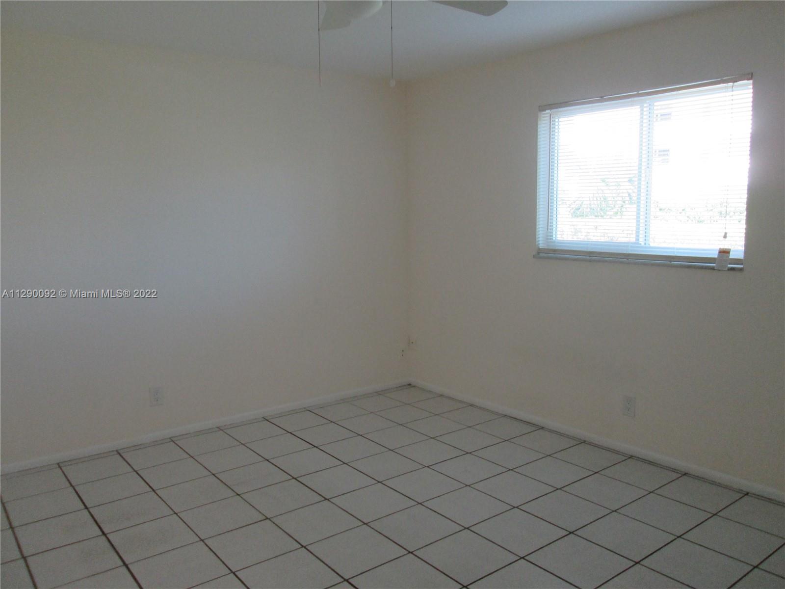 CORAL RIDGE COUNTRY CLUB - Residential Lease