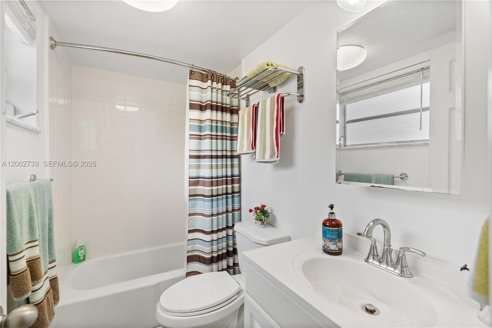 HILLCREST NO 4 CONDO - Residential