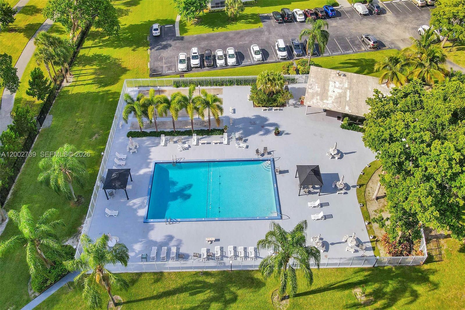 HILLCREST NO 4 CONDO - Residential