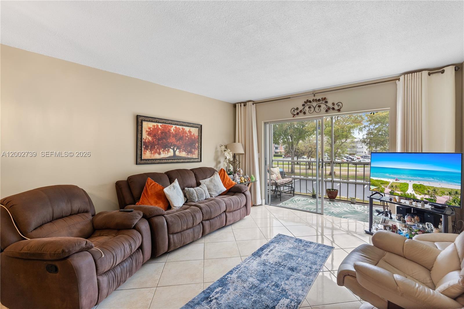 1000 Hillcrest Ct 214