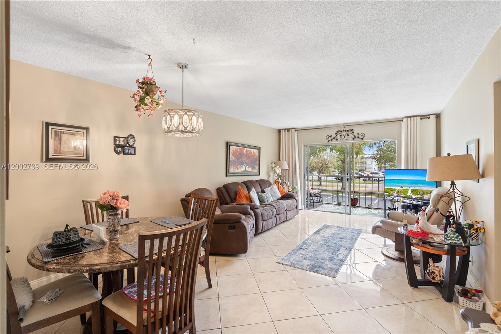 1000 Hillcrest Ct 214