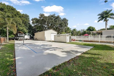 A home in Davie