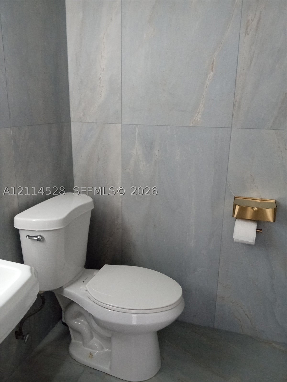 2400 Presidential Way 1205