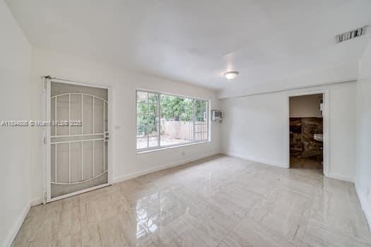 ARCH CREEKS ESTATES - Residential Lease