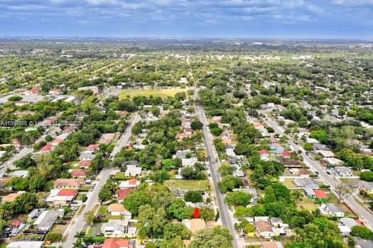 ARCH CREEKS ESTATES - Residential Lease