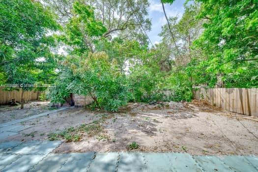 ARCH CREEKS ESTATES - Residential Lease