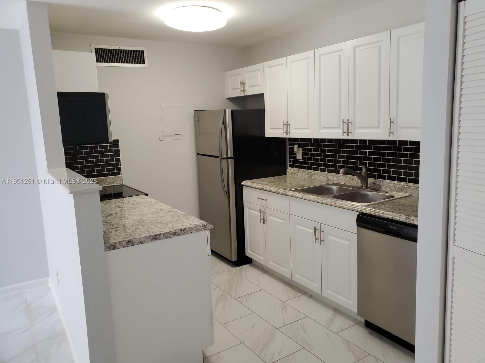 637 Executive Center Dr N102