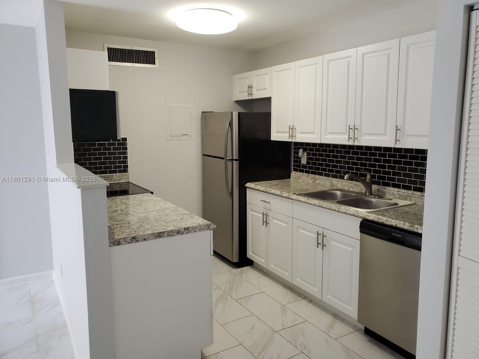 637 Executive Center Dr N102