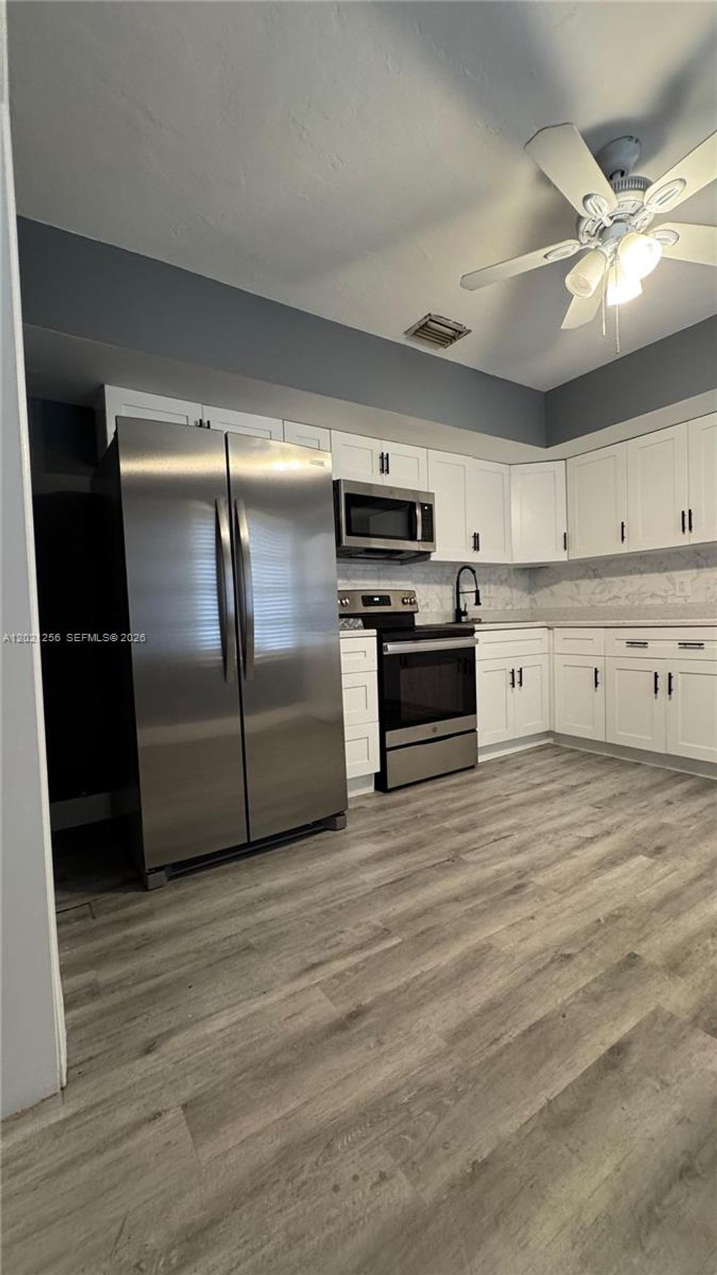 Photo of 820 SE 12th St #1, Fort Lauderdale, FL 33316 (MLS # A12021256)