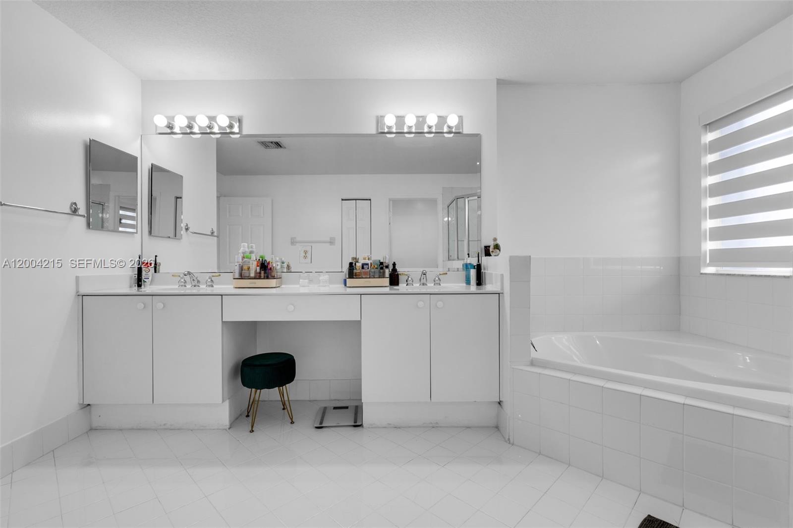 DORAL ISLES ST LUCIA - Residential