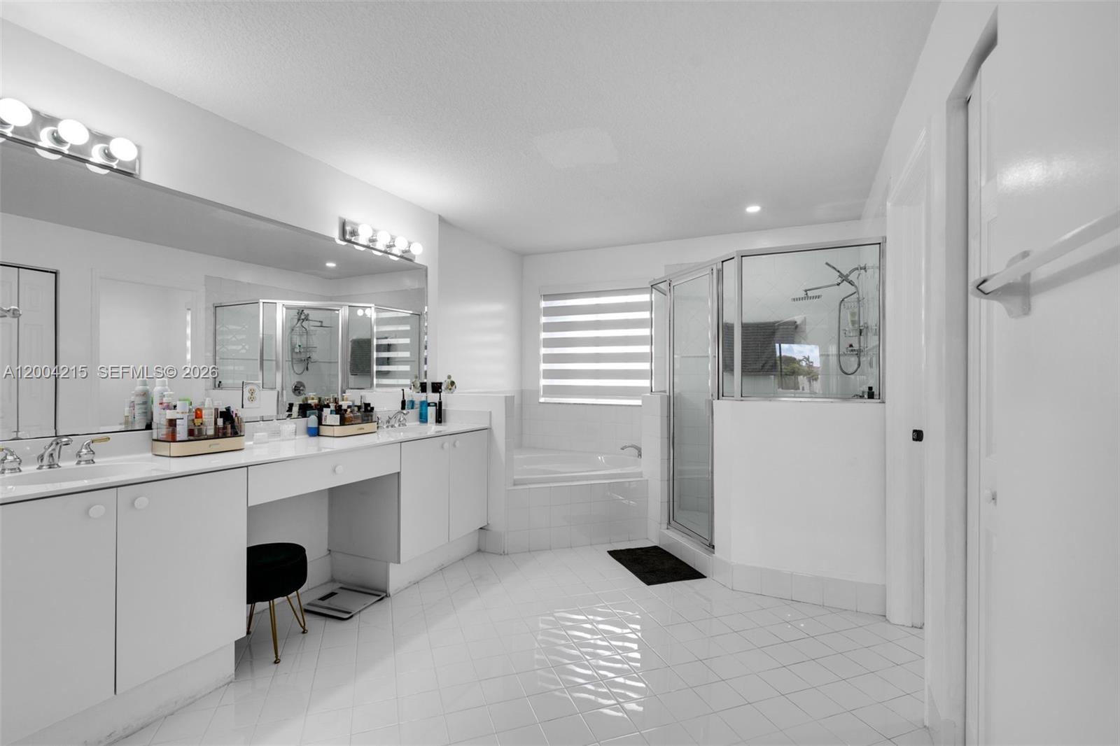 DORAL ISLES ST LUCIA - Residential