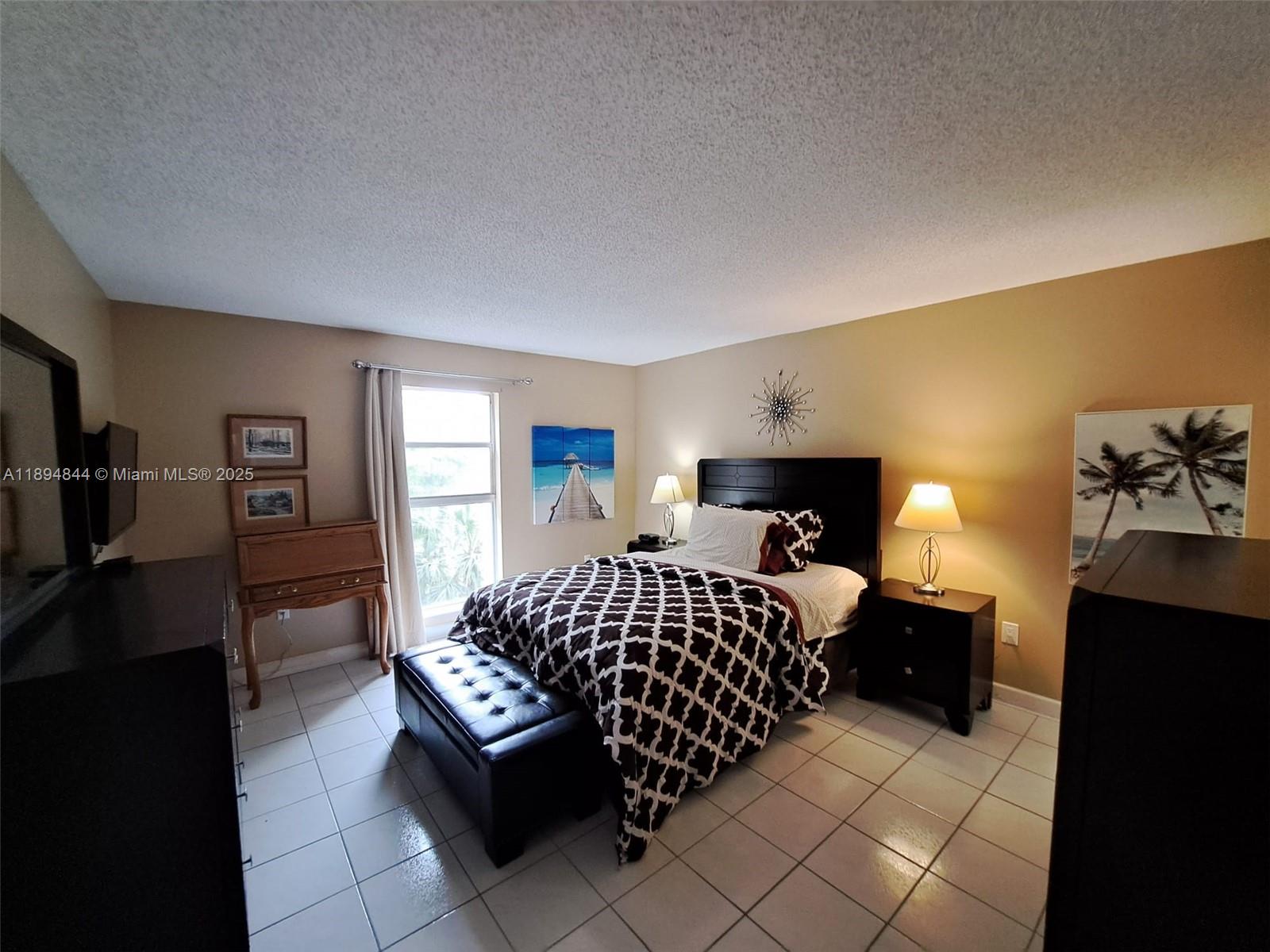 LE CARTIER CONDO - Residential Lease