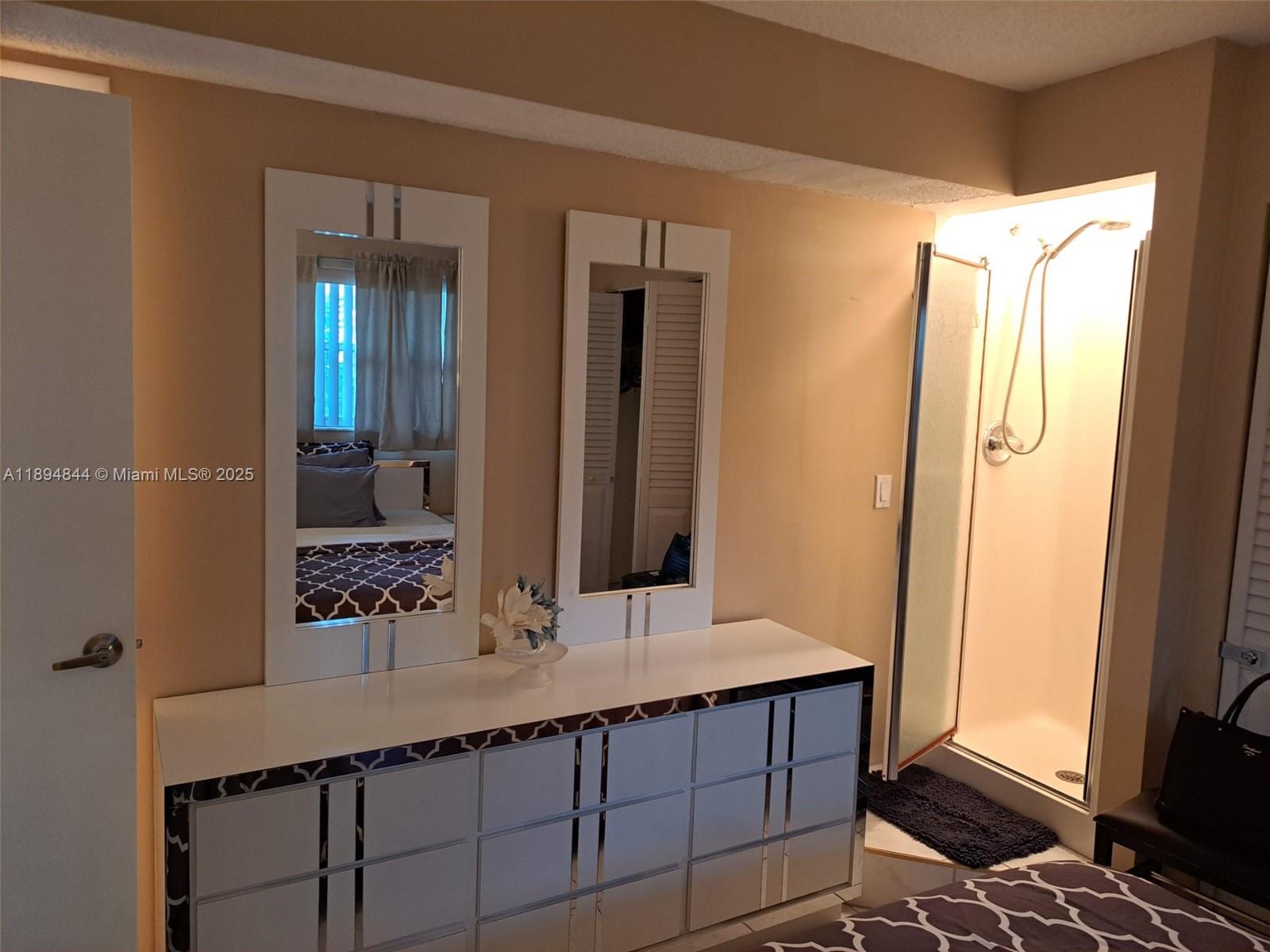 LE CARTIER CONDO - Residential Lease