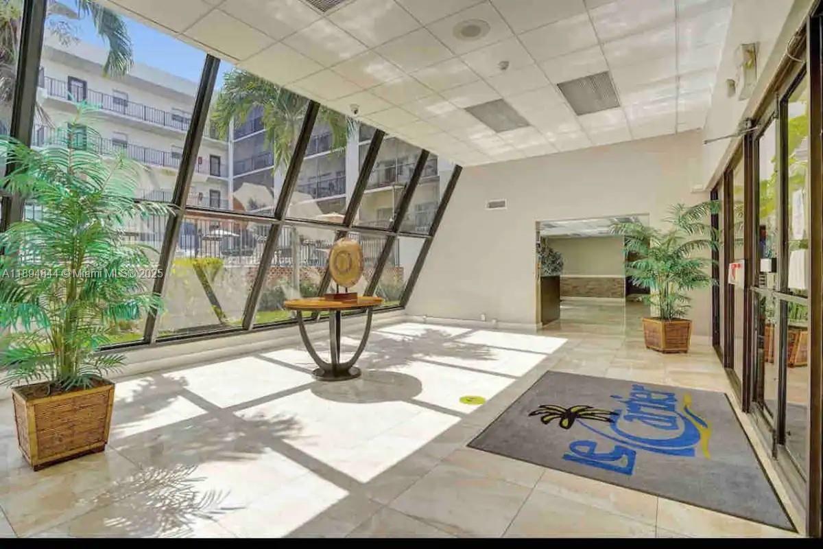 LE CARTIER CONDO - Residential Lease