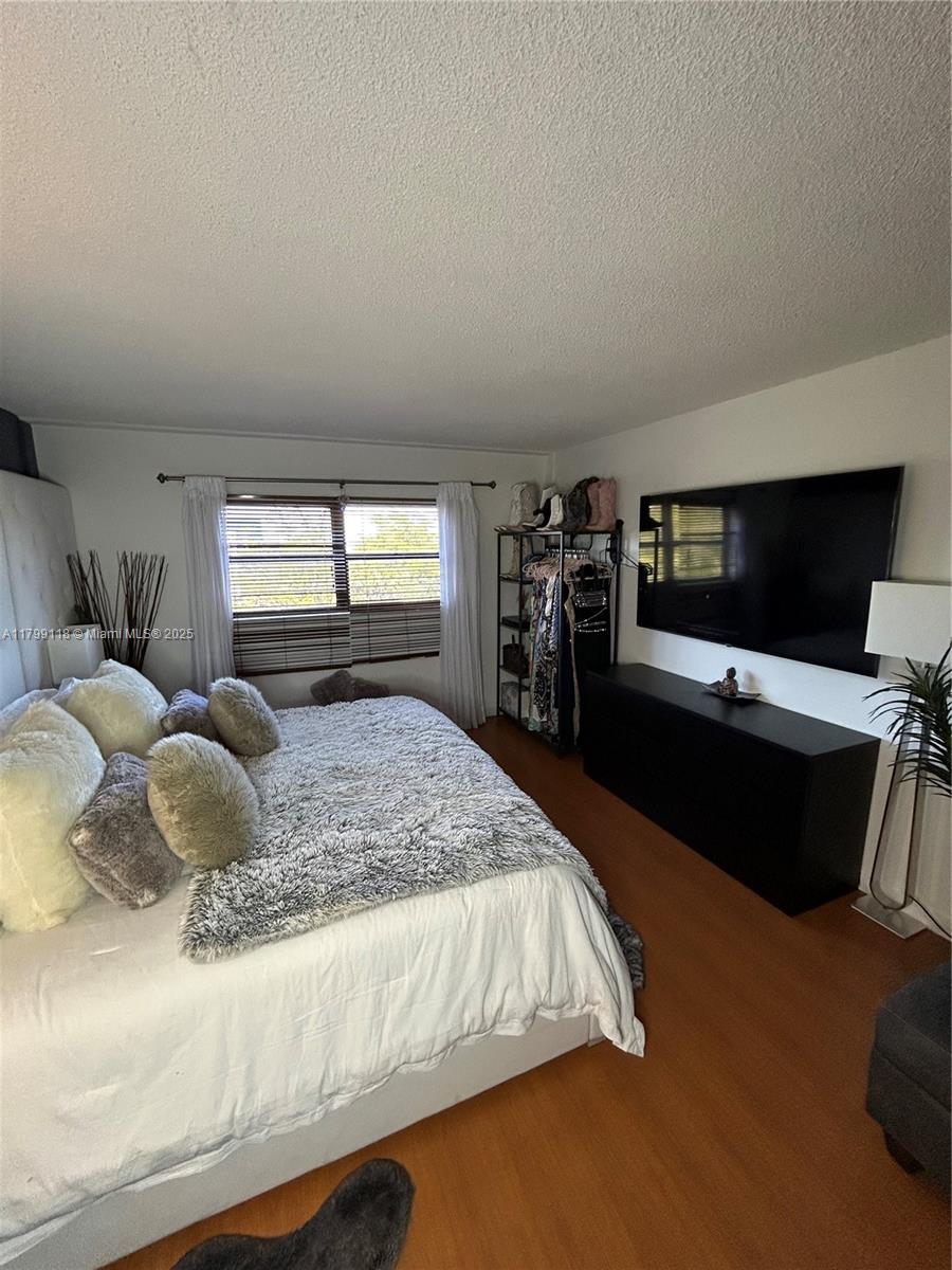 CANONGATE CONDO NO ONE - Residential