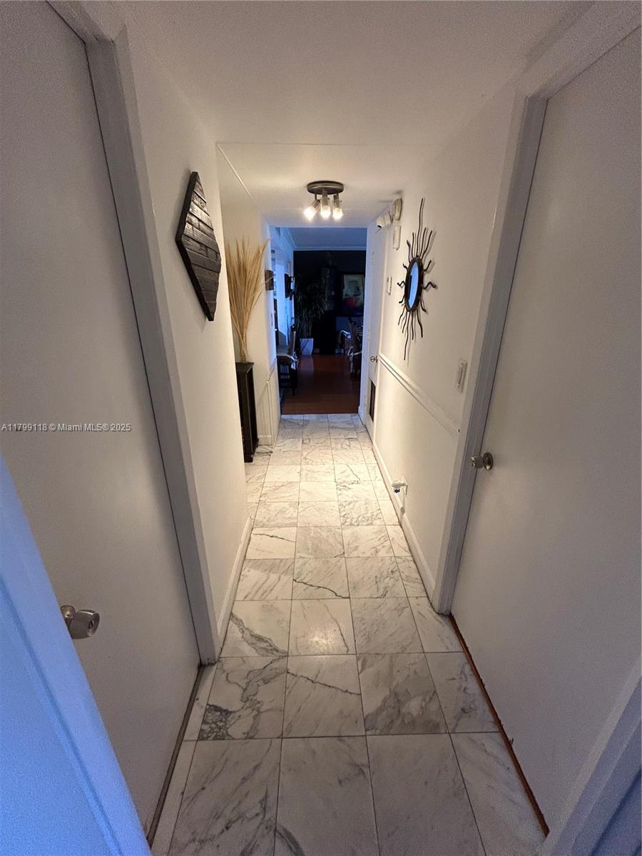 CANONGATE CONDO NO ONE - Residential