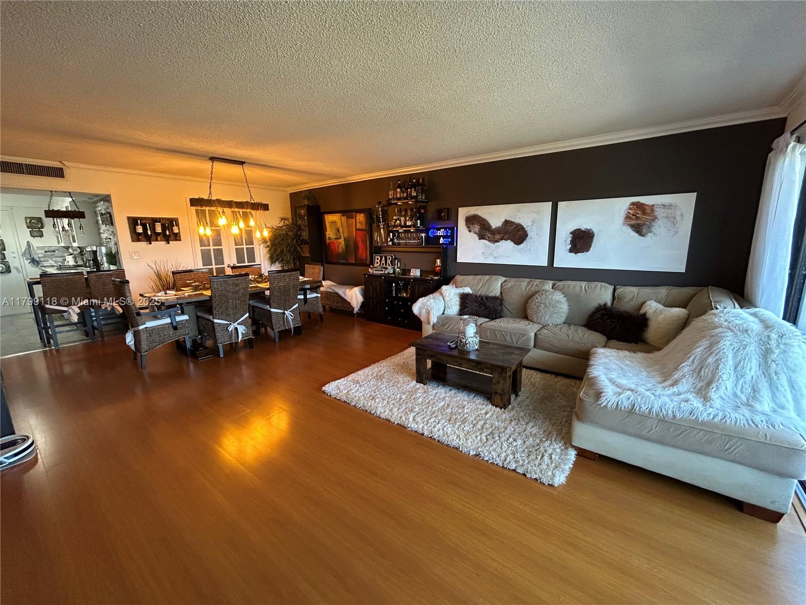 800 NE 195th St 409