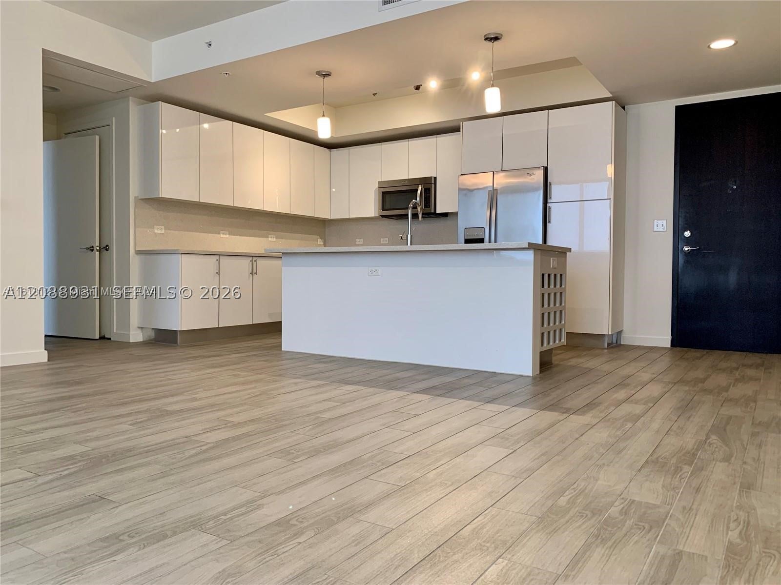 999 SW 1st Ave 3206