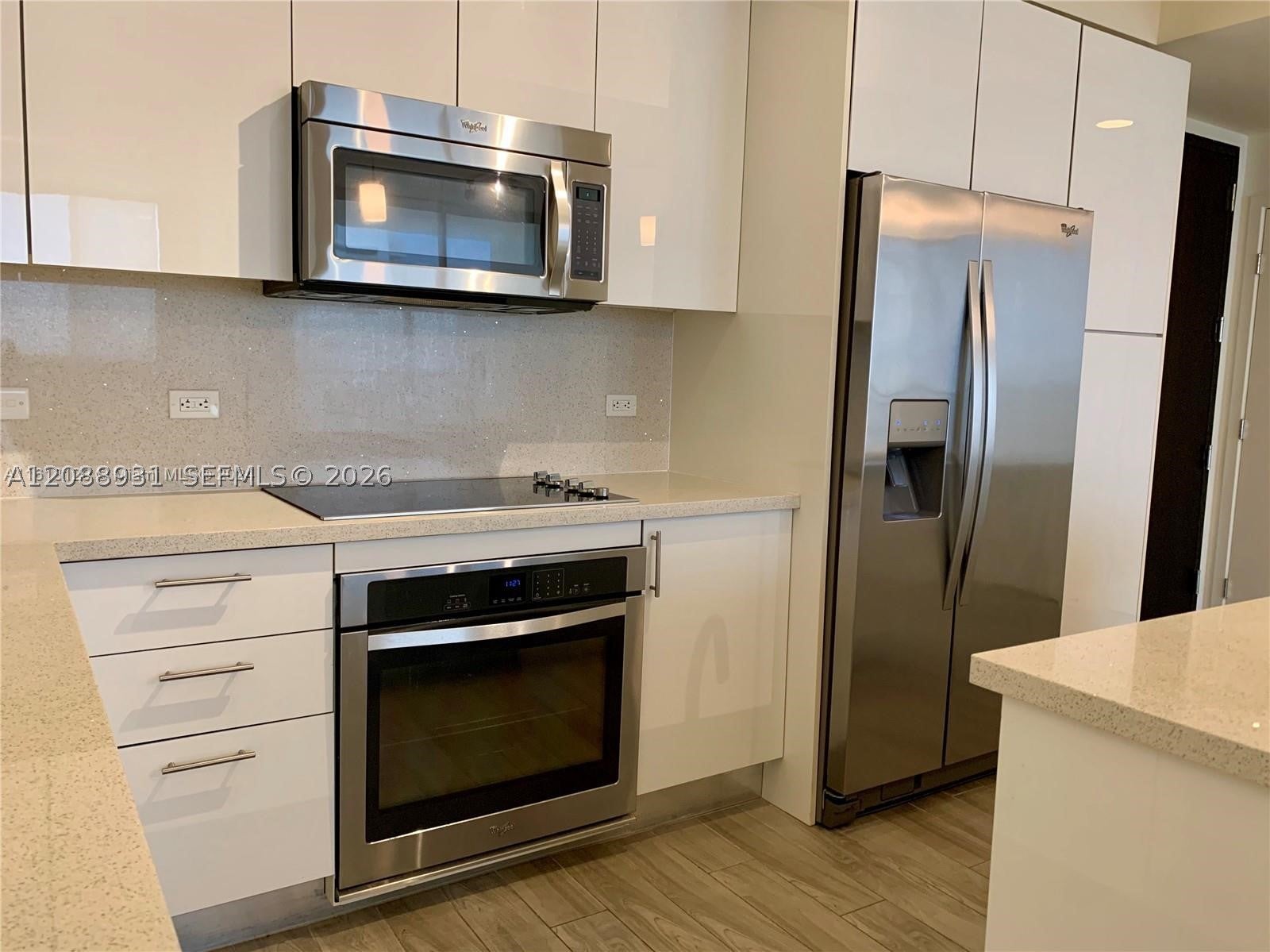 999 SW 1st Ave 3206
