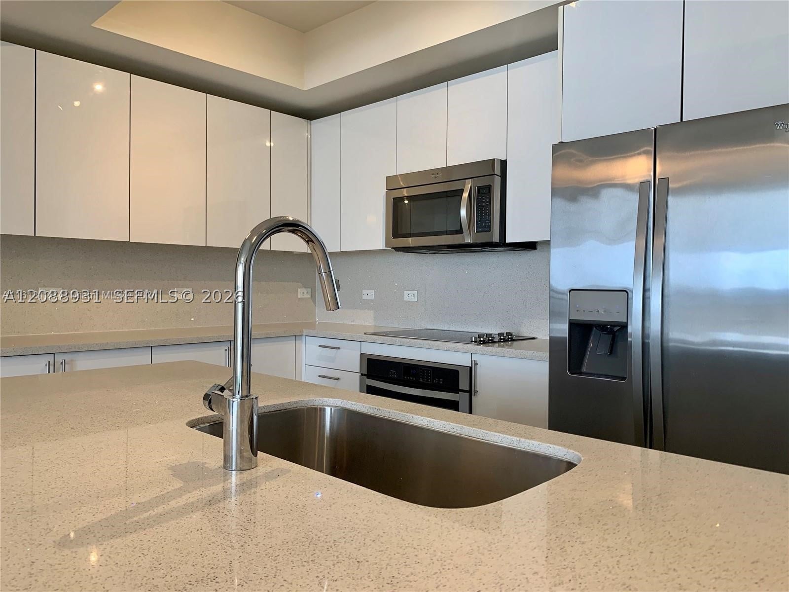 999 SW 1st Ave 3206