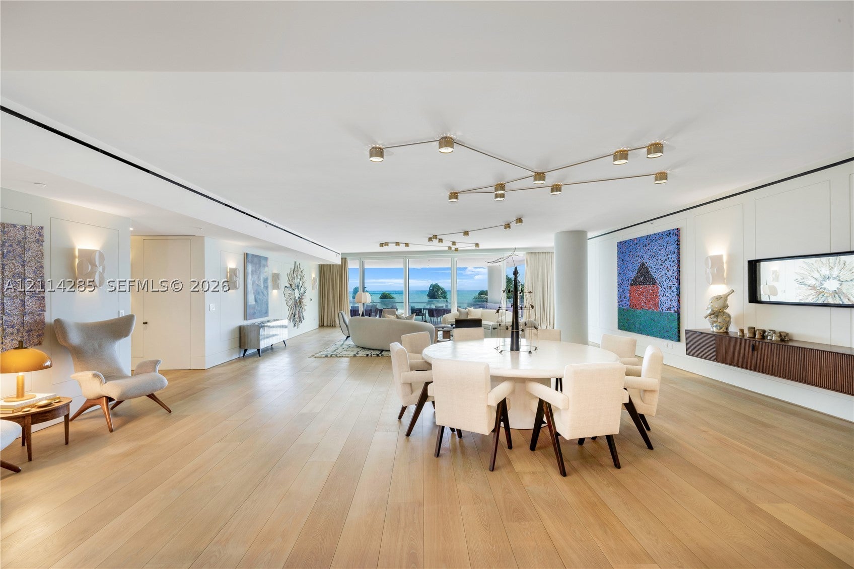 9001 Collins Ave S-301