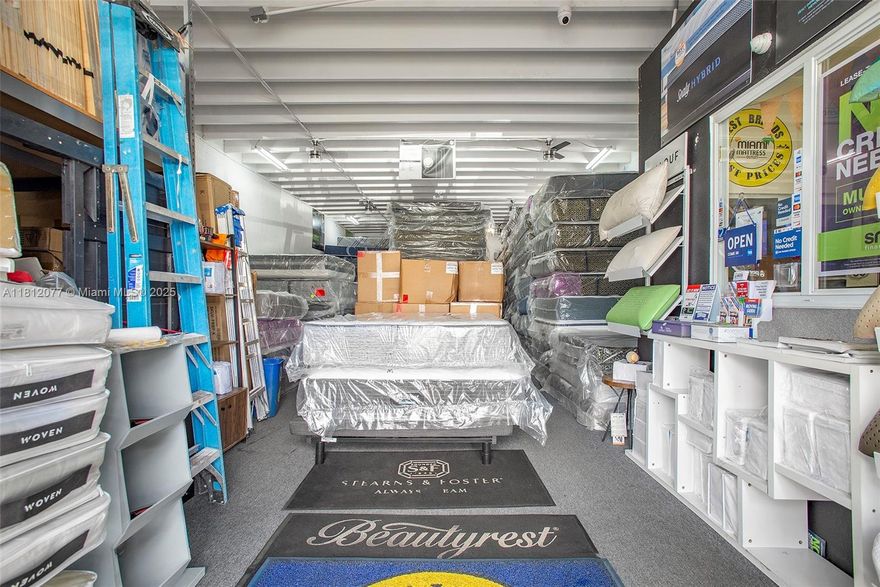 Exceptional Investment Opportunity! For sale: a highly profitable and well-established mattress supply business with over 14 years serving the hospitality and short-term rental industry (including Airbnb).
The sale includes a fleet of vehicles and an additional U-haul service business, offering extra income streams and operational efficiency. This is a turnkey operation with a solid reputation, loyal client base, and immediate income potential. Ready to operate from day one!