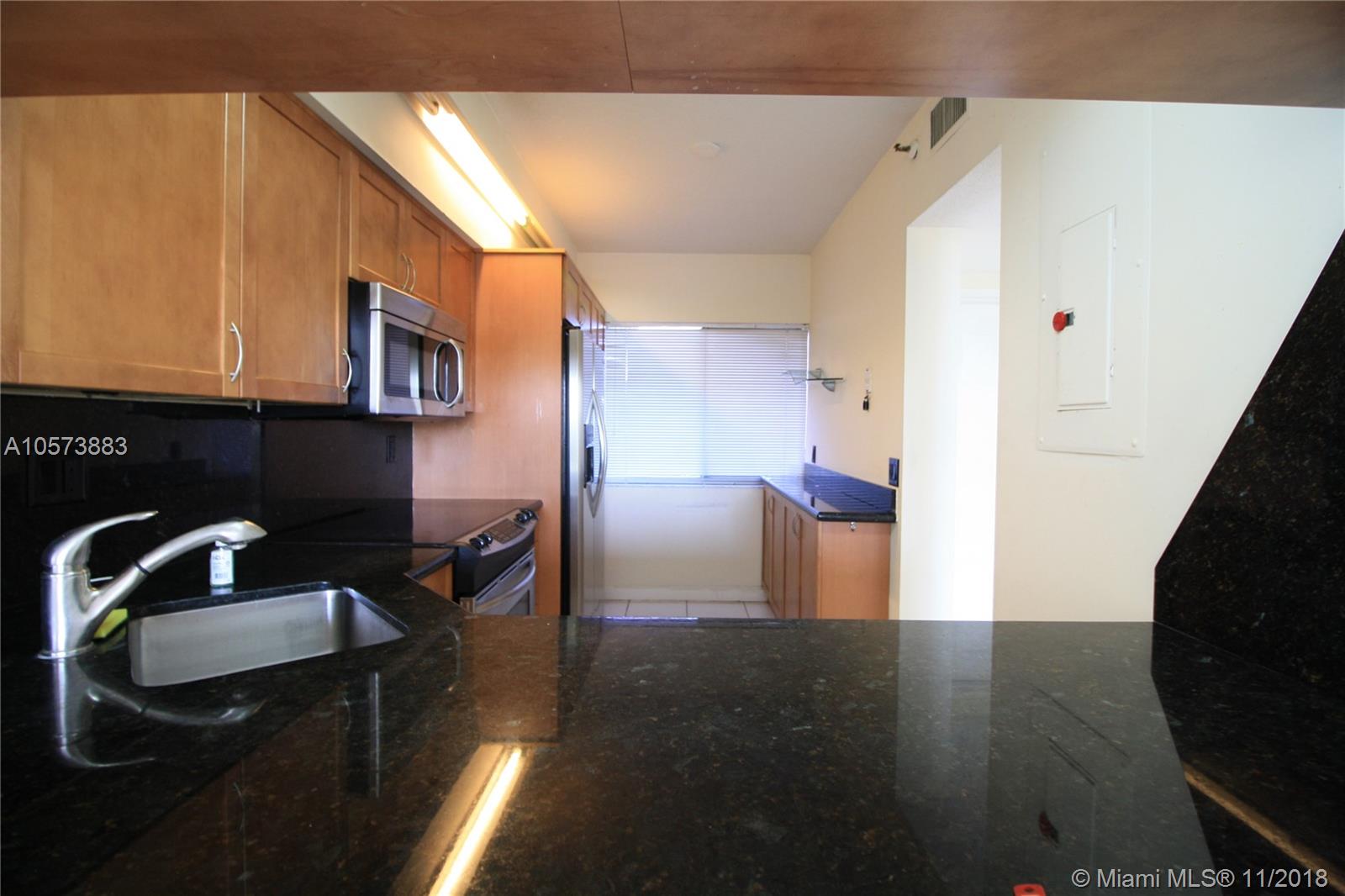 EVERGLADES CLUB CONDO - Residential Lease