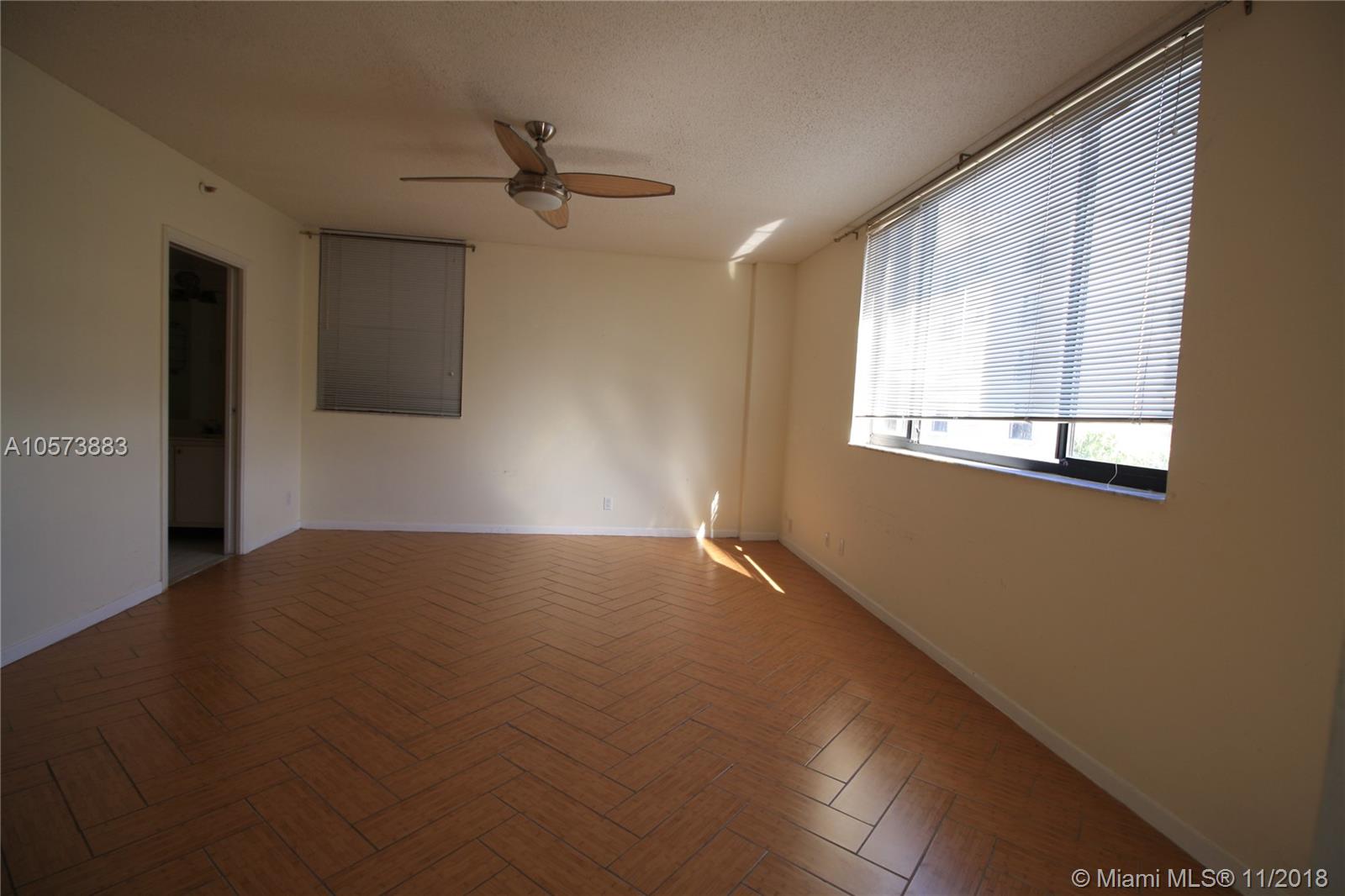 EVERGLADES CLUB CONDO - Residential Lease