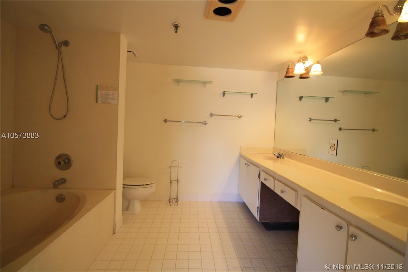 EVERGLADES CLUB CONDO - Residential Lease