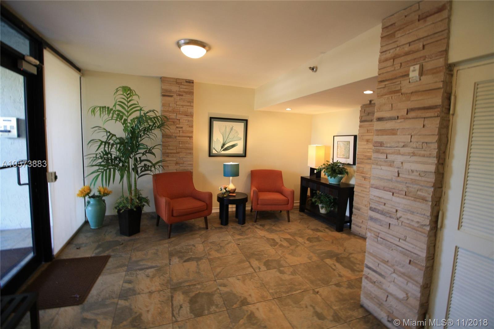EVERGLADES CLUB CONDO - Residential Lease