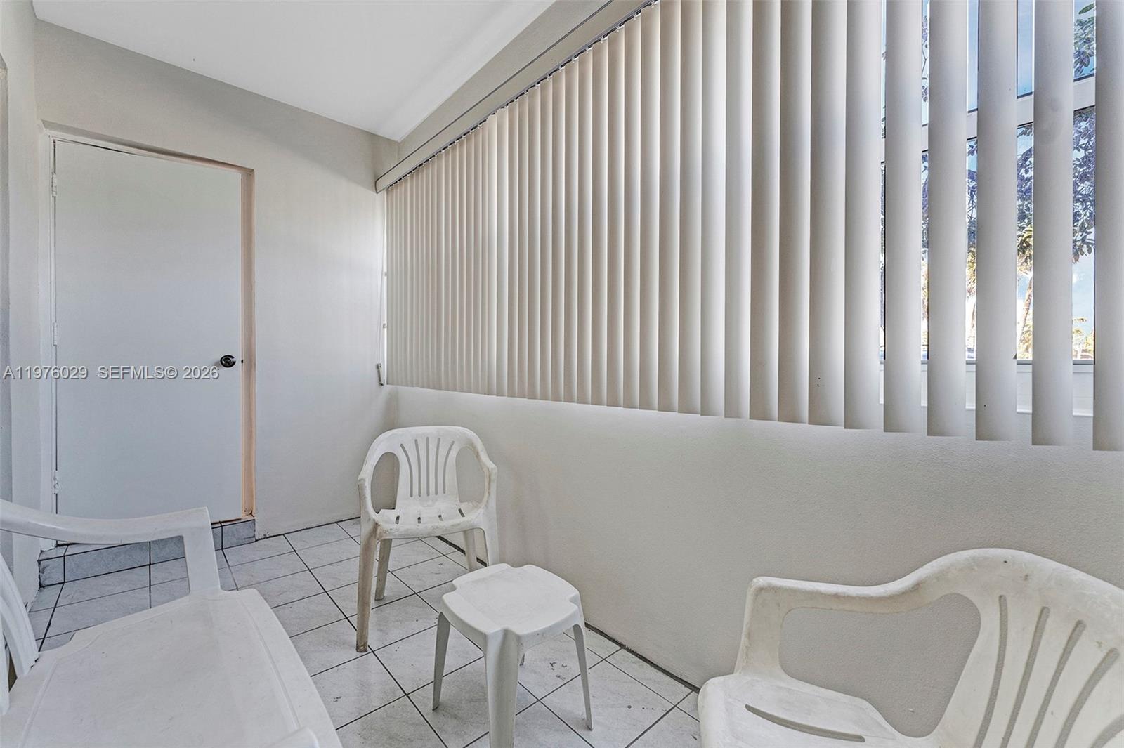 THIRD GULFSTREAM GARDEN - Residential