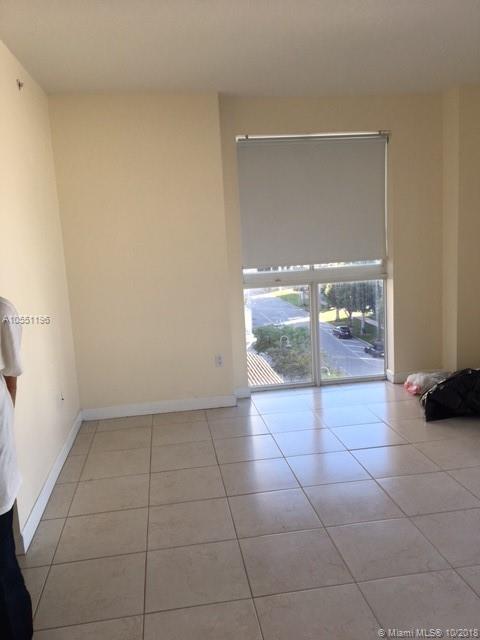DOWNTOWN DADELAND CONDO N - Residential Lease