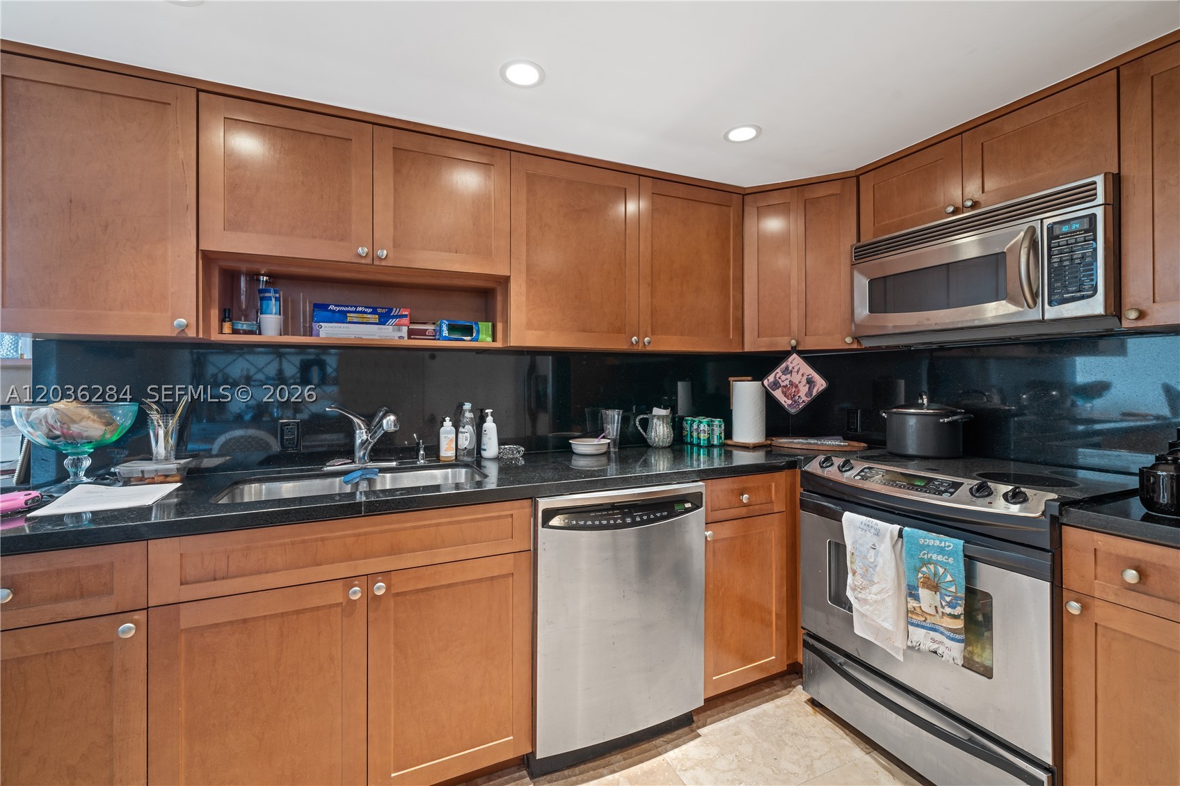 11 Island Ave 1708
