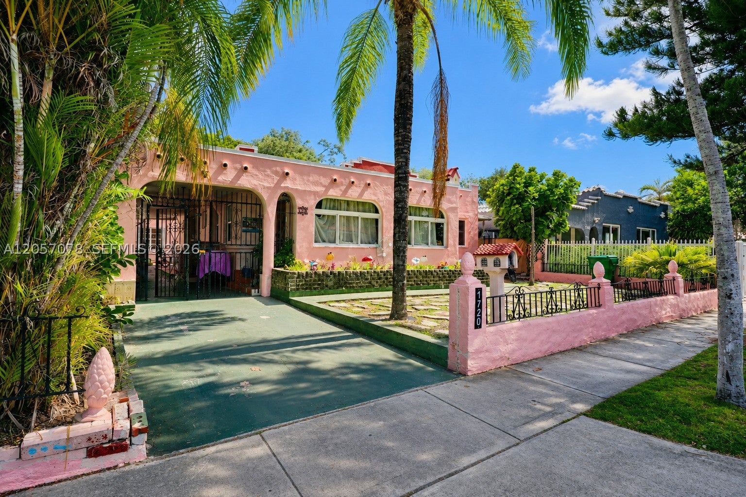 1720 SW 11th Ter