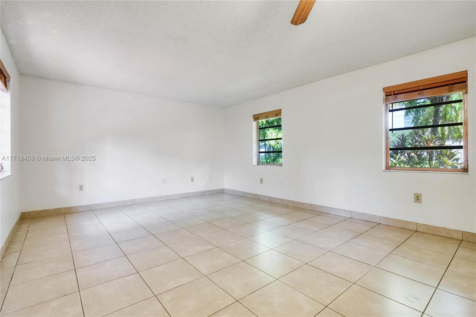 PERCIVAL GARDENS 1ST ADDN - Residential Lease